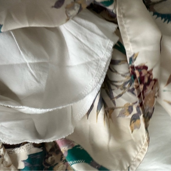 Honey Punch Floral Satin Romper - Cream - Picture 7 of 8